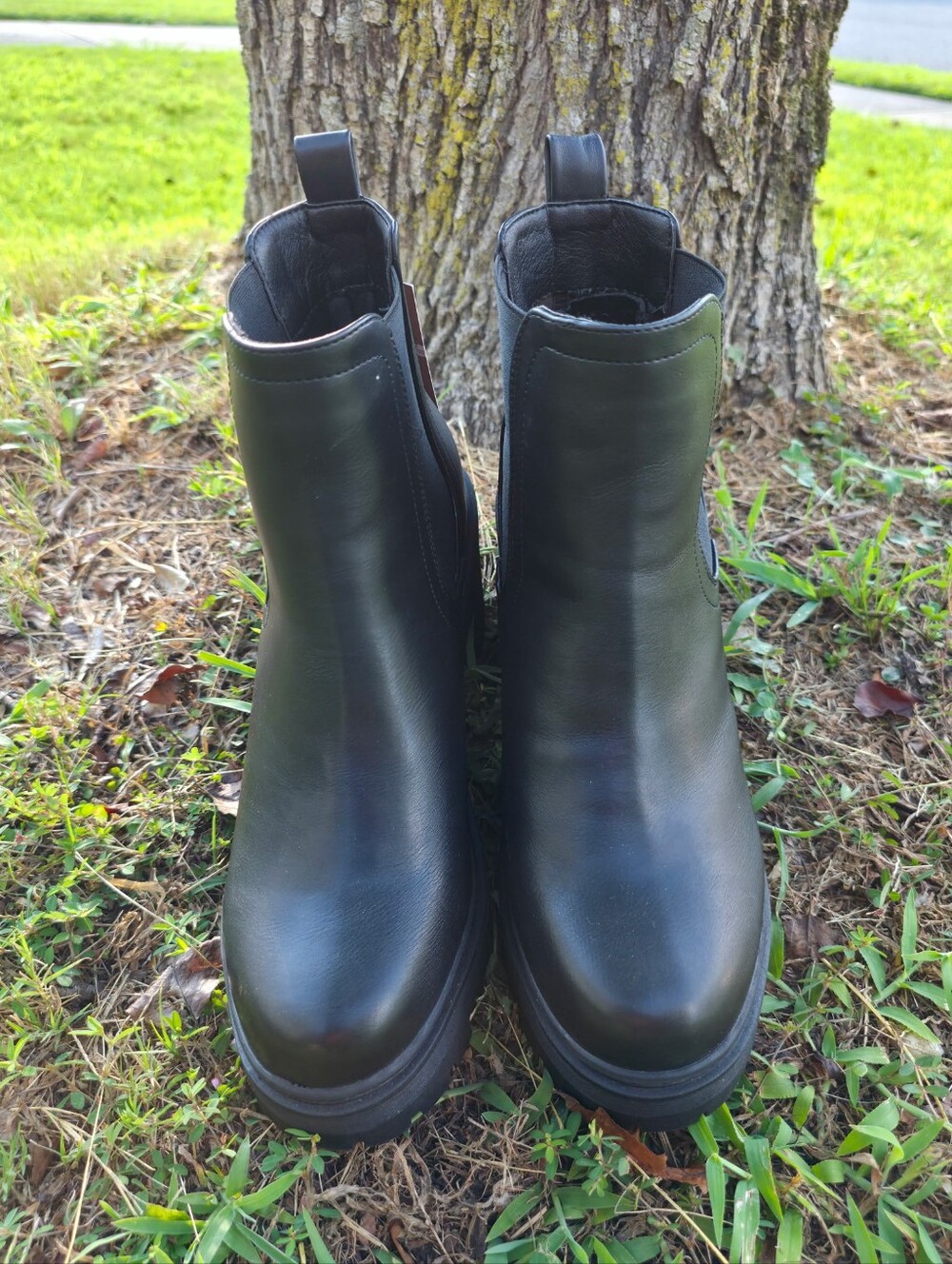 Black Chelsea Ankle Boots - Women's Stylish Slip-On